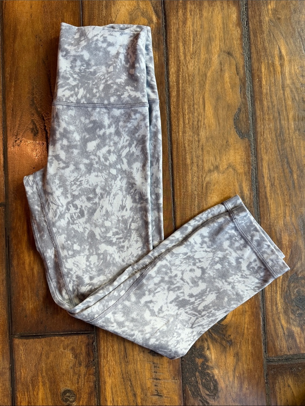 lululemon athletica Gray Marble Cropped Leggings
